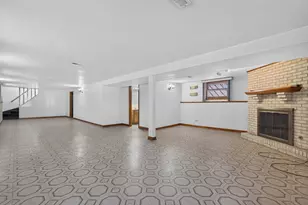 2829 W 101st St, Evergreen Park, IL 60805 - Photo 26