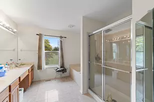 1381 Callen Ln, Des Plaines, IL 60016 - Photo 18