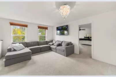 1381 Callen Lane, Des Plaines, IL 60016 - Photo 20