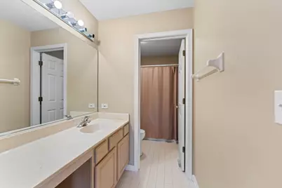 1381 Callen Lane, Des Plaines, IL 60016 - Photo 14