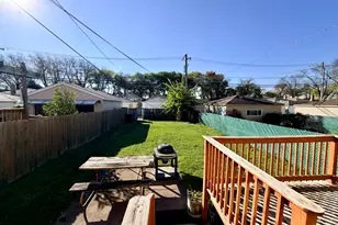 3129 W Birchwood Ave, Chicago, IL 60645 - Photo 30