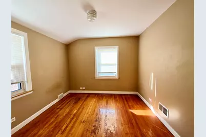 3129 W Birchwood Avenue, Chicago, IL 60645 - Photo 20
