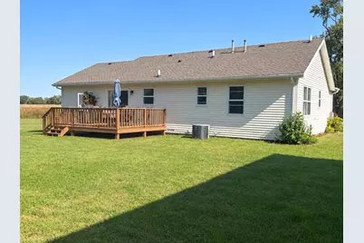 603 N Mill Street, Aroma Park, IL 60910 - Photo 2