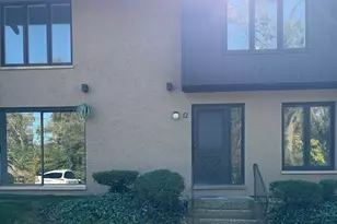 1050 Holbrook Rd, Homewood, IL 60430 - Photo 2