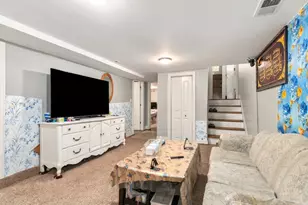6044 N Fairfield Ave, Chicago, IL 60659 - Photo 4