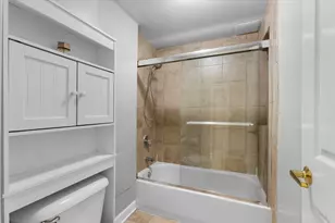 867 W Cornelia Ave, Chicago, IL 60657 - Photo 34
