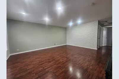 6730 Valley View Road, Hanover Park, IL 60133 - Photo 2