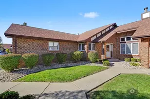 8911 Silverdale Dr, Orland Park, IL 60462 - Photo 1