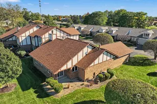 8911 Silverdale Dr, Orland Park, IL 60462 - Photo 30