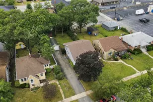 18232 Walter St, Lansing, IL 60438 - Photo 4