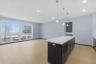 5830 N Lincoln Ave, Chicago, IL 60659 - Photo 4