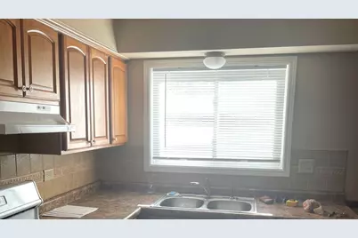 99 E Dundee Road #2S, Wheeling, IL 60090 - Photo 4