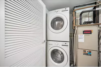 1580 Sherman Avenue #PH08, Evanston, IL 60201 - Photo 18
