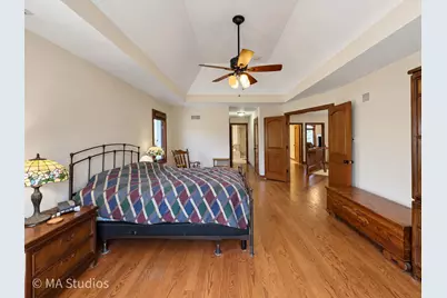 9030 Elm Avenue, Burr Ridge, IL 60527 - Photo 24