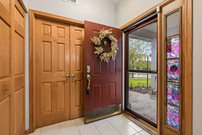 39581 N Cambridge Boulevard, Beach Park, IL 60083 - Photo 2