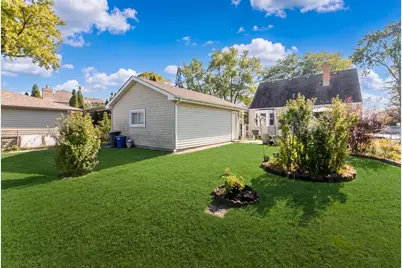 8316 W Oak Avenue, Niles, IL 60714 - Photo 22