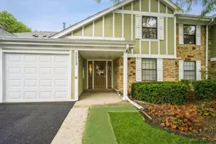 1112 Scanlon Dr, Wheeling, IL 60090 - Photo 1