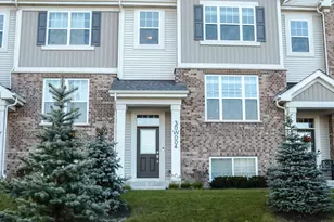 30W004 Brayman Ct, Warrenville, IL 60563 - Photo 1