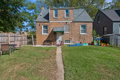 10100 S Bensley Avenue, Chicago, IL 60617 - Photo 24