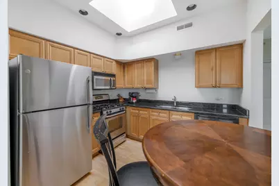 655 Perrie Drive #605, Elk Grove Village, IL 60007 - Photo 6