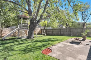 225 Oakhurst Rd, Matteson, IL 60443 - Photo 22