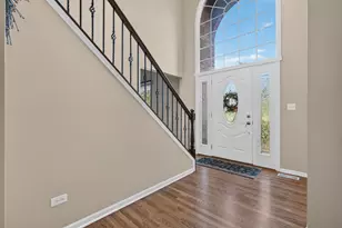 24419 Kennedy Cir, Plainfield, IL 60544 - Photo 4