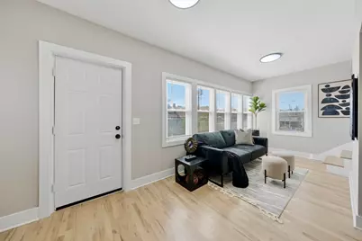 10546 S Avenue J, Chicago, IL 60617 - Photo 12
