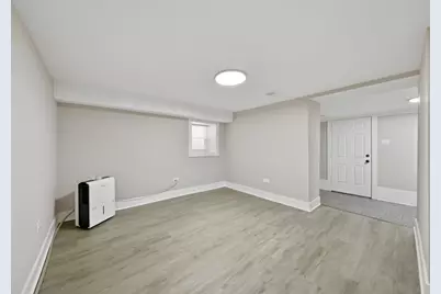 10546 S Avenue J, Chicago, IL 60617 - Photo 24