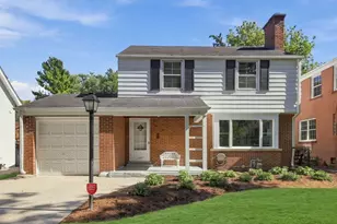2111 Lincolnwood Dr, Evanston, IL 60201 - Photo 2