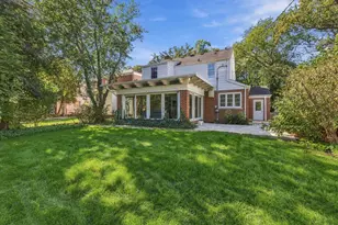 2111 Lincolnwood Dr, Evanston, IL 60201 - Photo 28