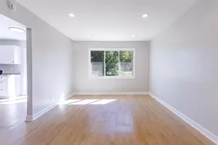 17751 Hillcrest Dr, Country Club Hills, IL 60478 - Photo 2