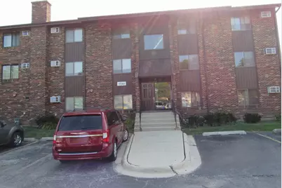 7725 Woodward Avenue #2N, Woodridge, IL 60517 - Photo 1
