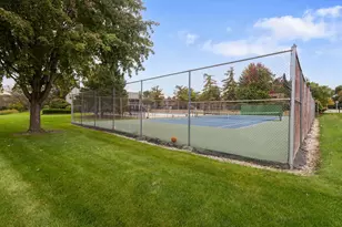 29W381 Emerald Green Dr, Warrenville, IL 60555 - Photo 18