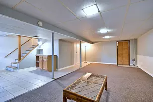 300 Wisconsin Dr, Des Plaines, IL 60016 - Photo 18