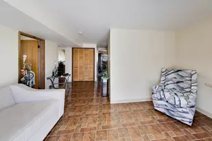 12901 S Carpenter St, Calumet Park, IL 60827 - Photo 8