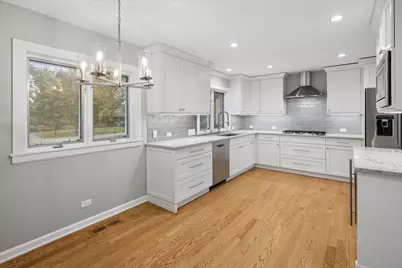 4421 W Lunt Avenue, Lincolnwood, IL 60712 - Photo 12
