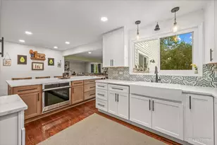 1061 Florida Ln, Elk Grove Village, IL 60007 - Photo 4
