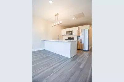 880 Lee Street #210, Des Plaines, IL 60016 - Photo 2
