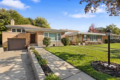7311 N Kedvale Avenue, Lincolnwood, IL 60712 - Photo 2