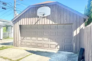 7458 W Winona St, Harwood Heights, IL 60706 - Photo 10