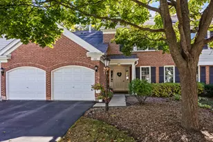 609 Edinburgh Ln, Prospect Heights, IL 60070 - Photo 1