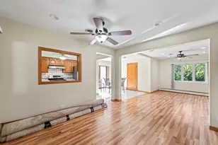 9414 S 69th Ave, Oak Lawn, IL 60453 - Photo 16
