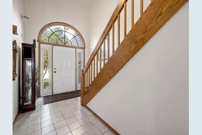 8521 Thistlewood Court, Darien, IL 60561 - Photo 4