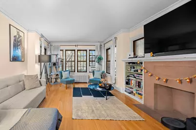 2037 W Morse Avenue #1, Chicago, IL 60645 - Photo 2