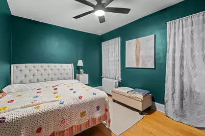 2037 W Morse Avenue #1, Chicago, IL 60645 - Photo 10