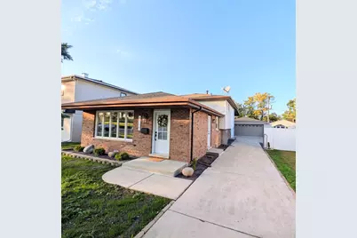 7314 W 115th Street, Worth, IL 60482 - Photo 1