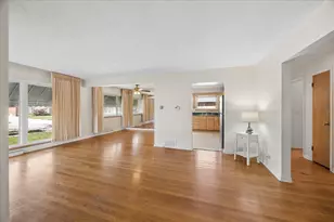 2341 Mayfair Ave, Westchester, IL 60154 - Photo 4