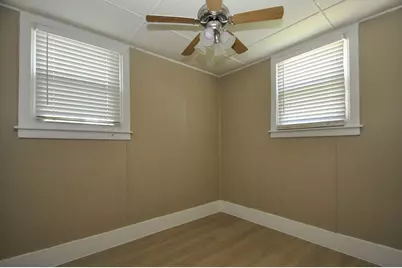 615 Green Street #LOWER, Ottawa, IL 61350 - Photo 10