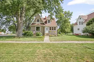 416 N Spencer St, Odell, IL 60460 - Photo 1