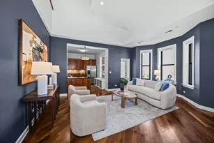 555 W Briar Pl, Chicago, IL 60657 - Photo 4
